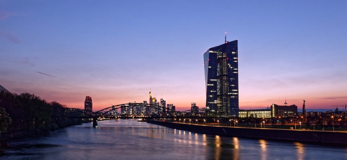 Financial translations - English German translator for annual reports and balance sheets